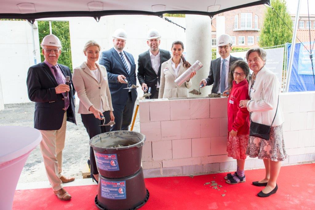 Presse_Grundsteinlegung_Jentschura